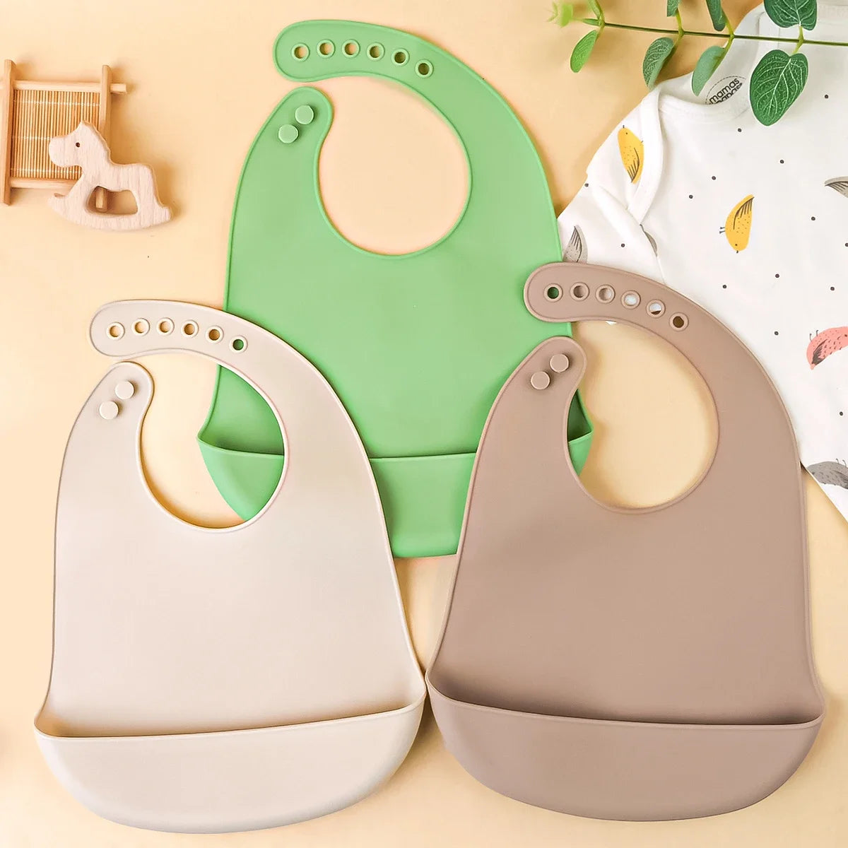 3pcs Waterproof Baby Bibs Soft Silicone Feeding Set